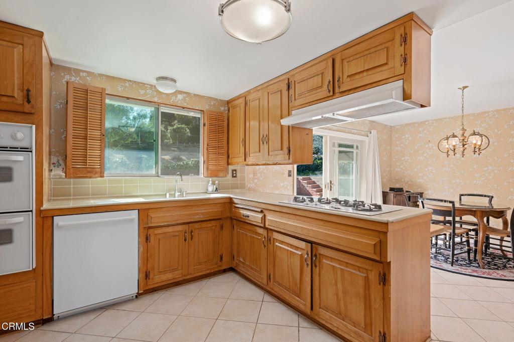 MLS #V1-29004 image #7