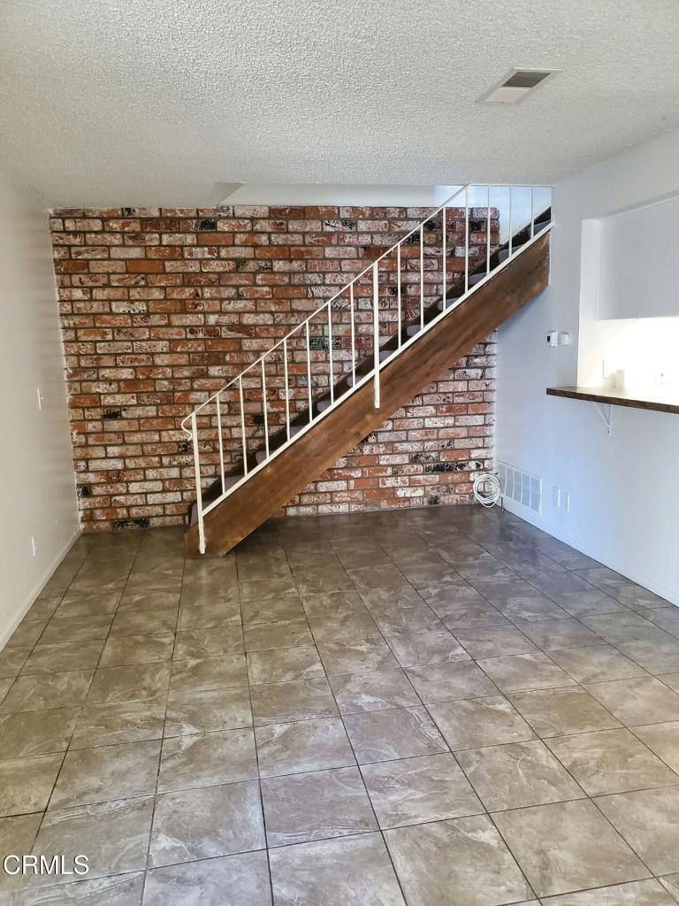 MLS #V1-29005 image #4