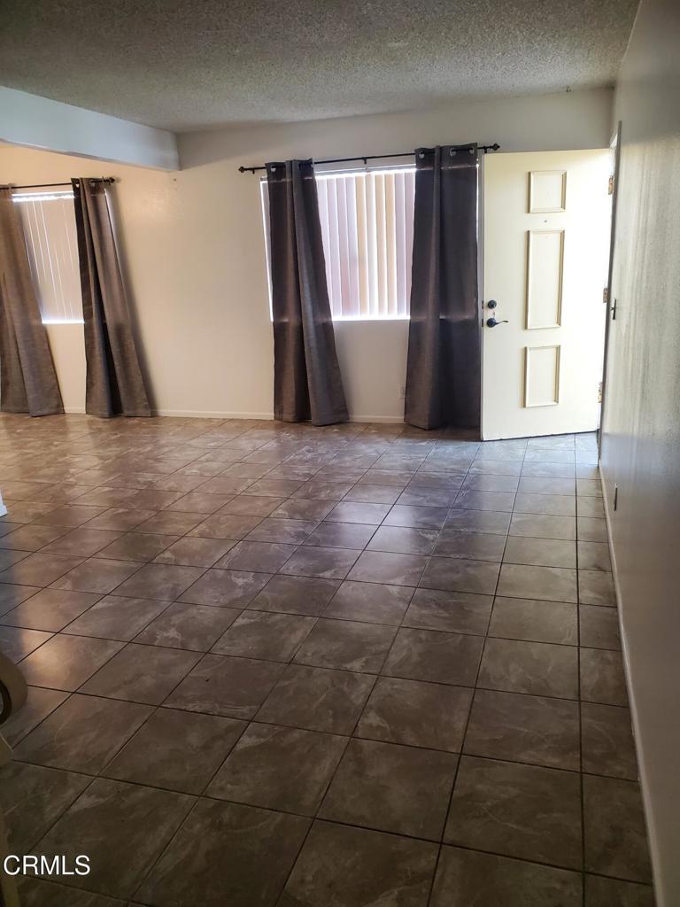 MLS #V1-29005 image #5