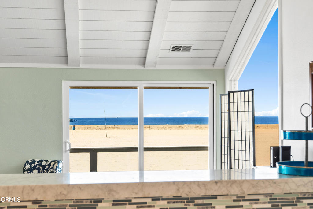 MLS #V1-29022 image #10