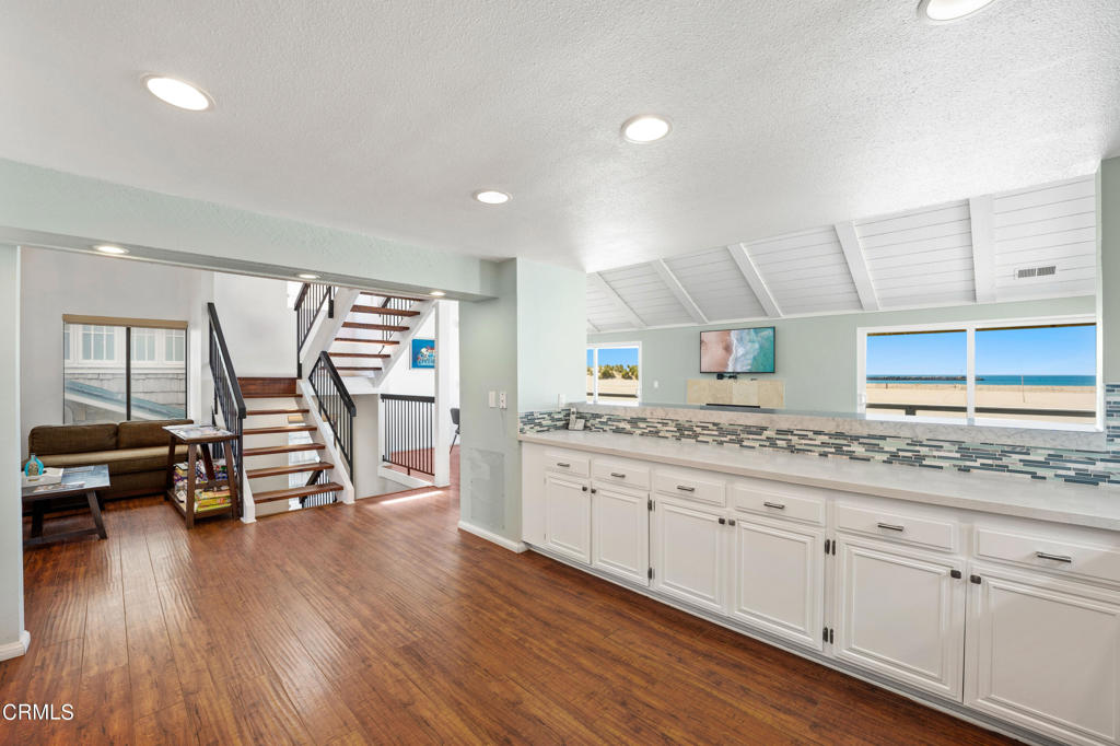 MLS #V1-29022 image #12