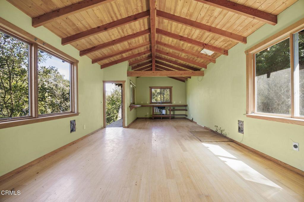 MLS #V1-29098 image #22