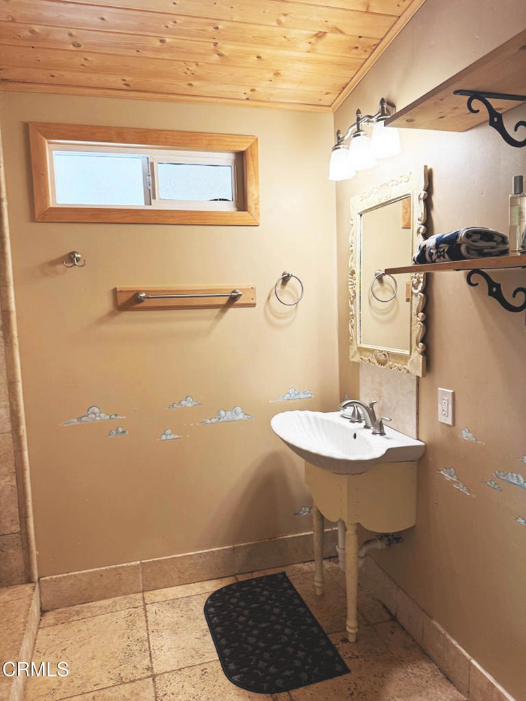 MLS #V1-29098 image #35