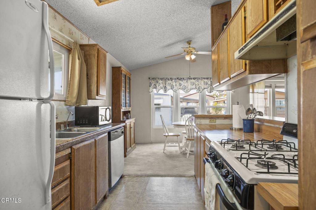 MLS #V1-29102 image #15