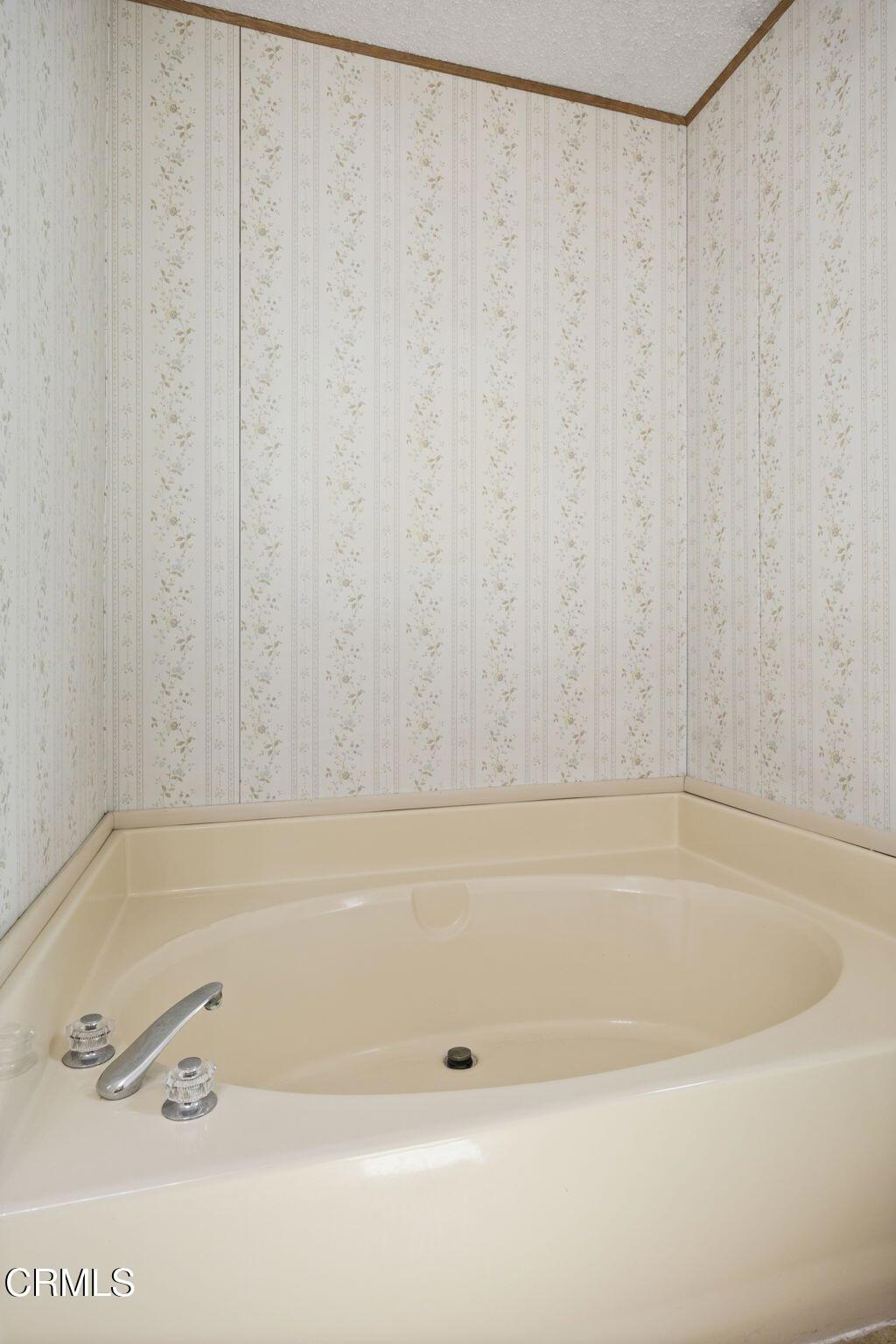 MLS #V1-29102 image #28