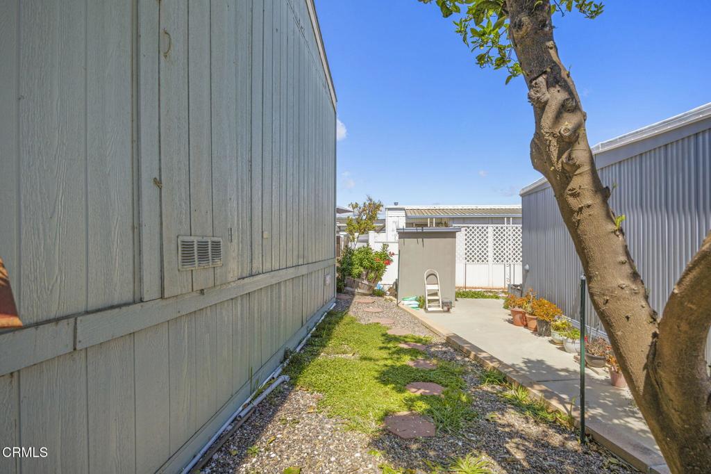 MLS #V1-29102 image #33