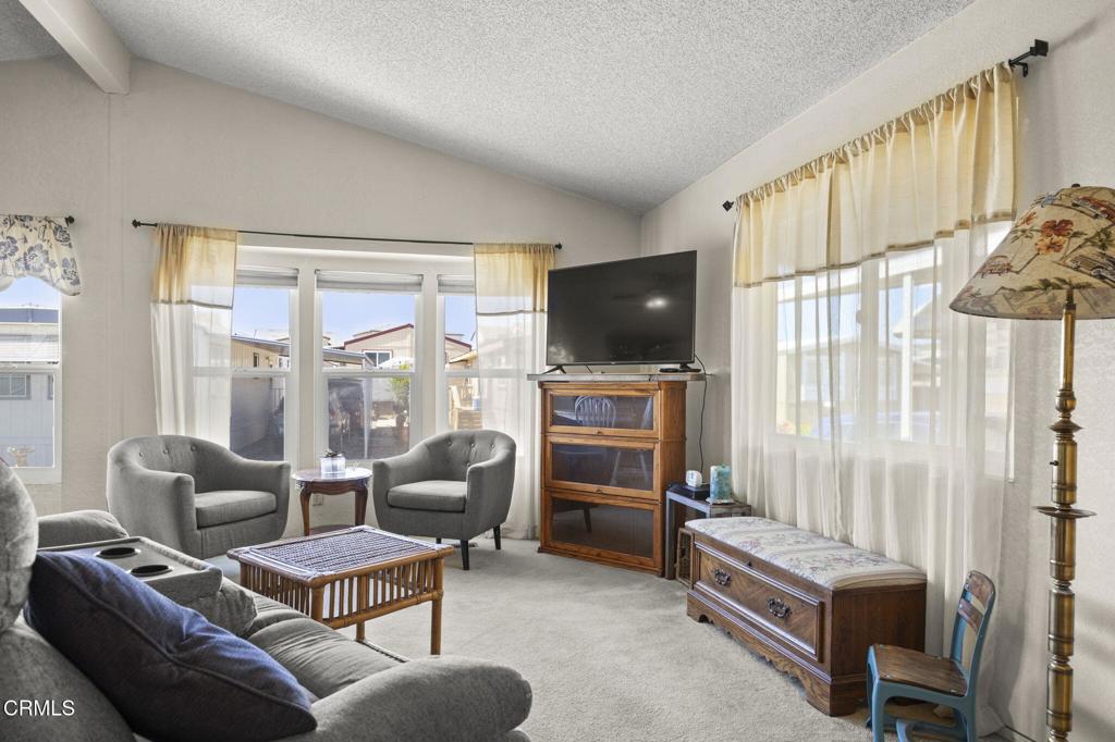 MLS #V1-29102 image #6