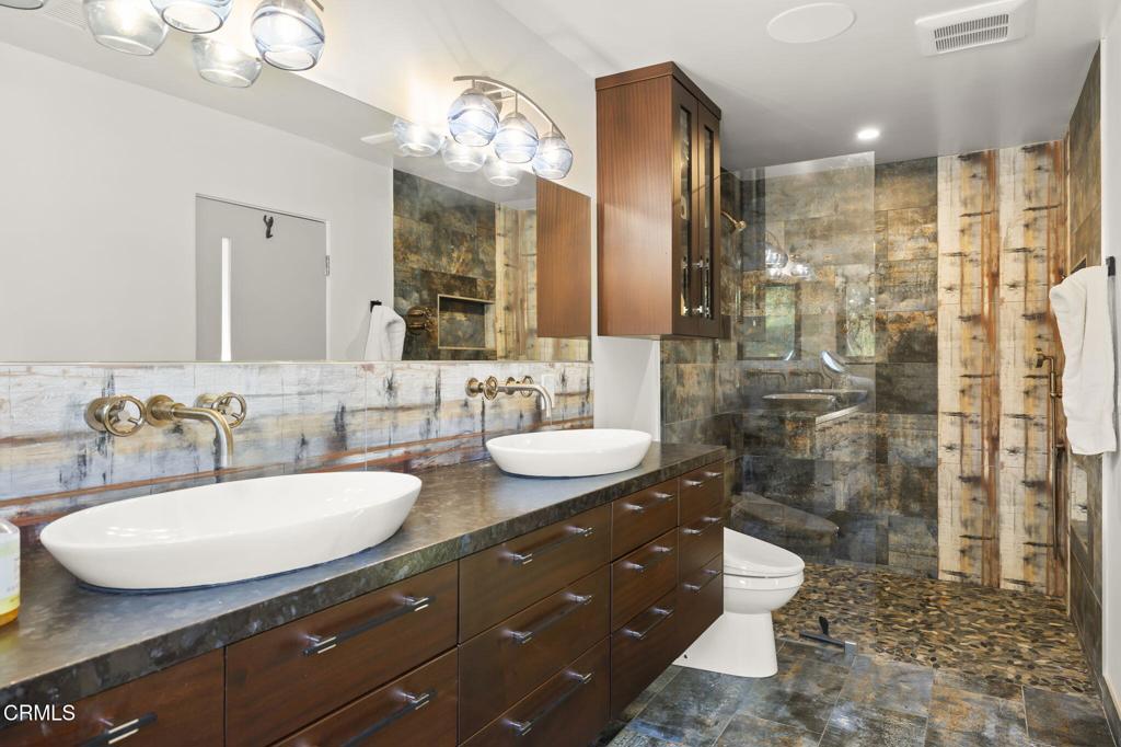 MLS #V1-29174 image #36