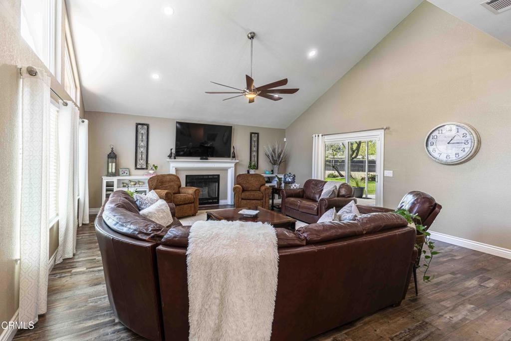 MLS #V1-29218 image #14