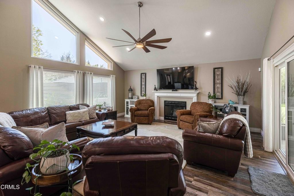 MLS #V1-29218 image #15