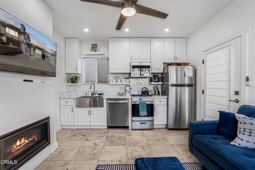 MLS #V1-29233 image #26