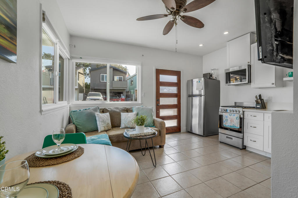 MLS #V1-29233 image #5