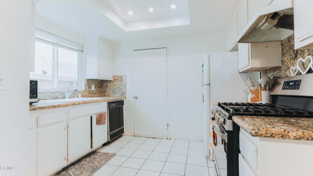 MLS #V1-29251 image #50