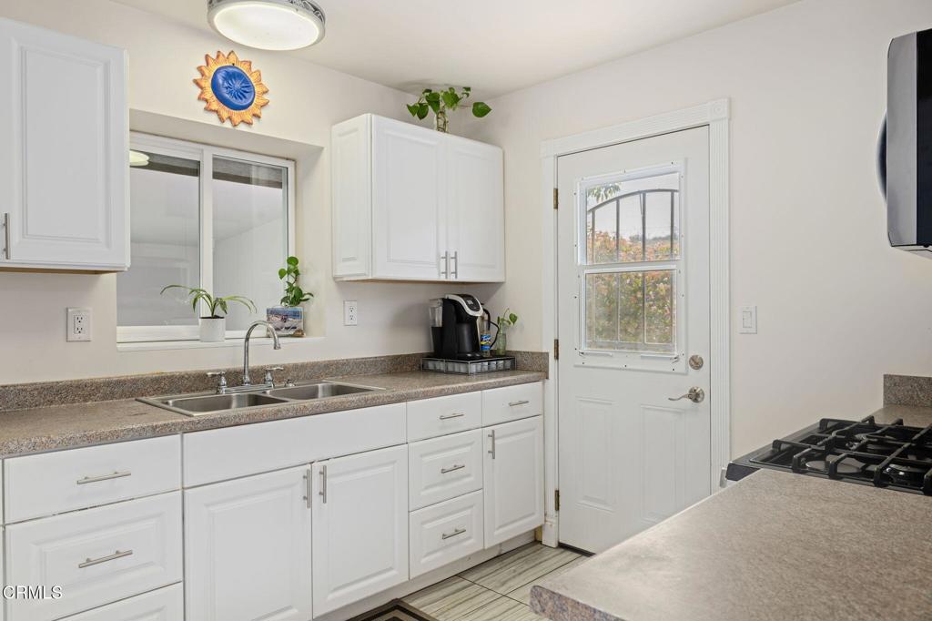 MLS #V1-29315 image #6