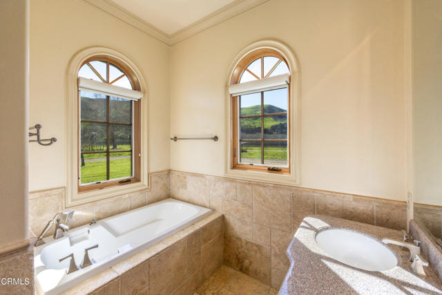 MLS #V1-29505 image #35