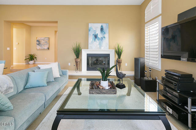 MLS #V1-29518 image #10