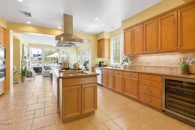 MLS #V1-29518 image #19