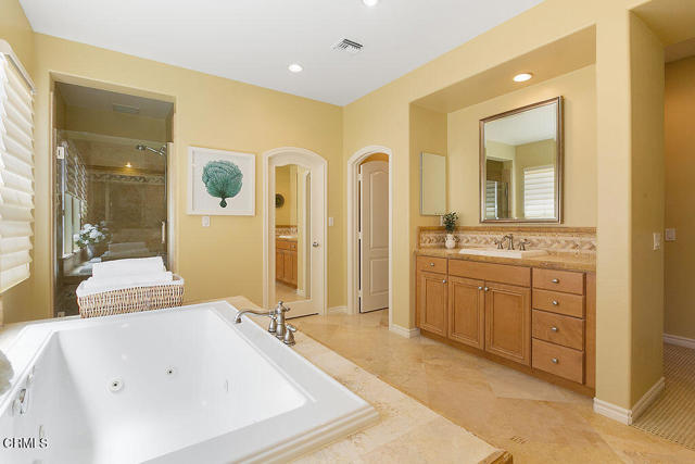 MLS #V1-29518 image #35