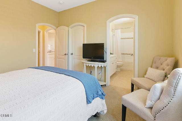 MLS #V1-29518 image #44