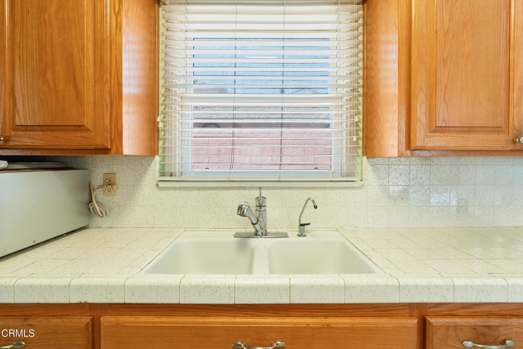 MLS #V1-29561 image #21