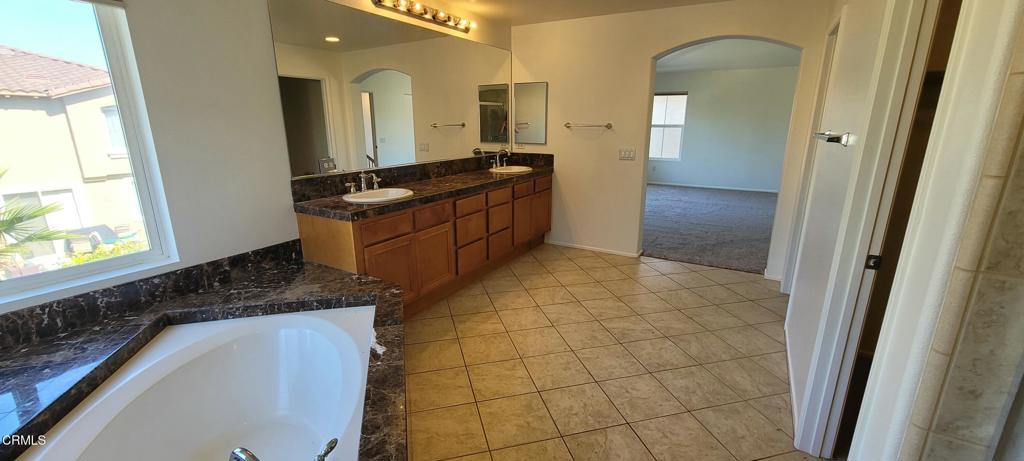 MLS #V1-29606 image #18