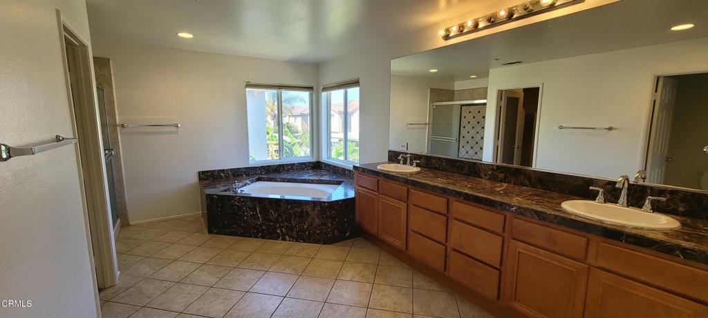 MLS #V1-29606 image #19