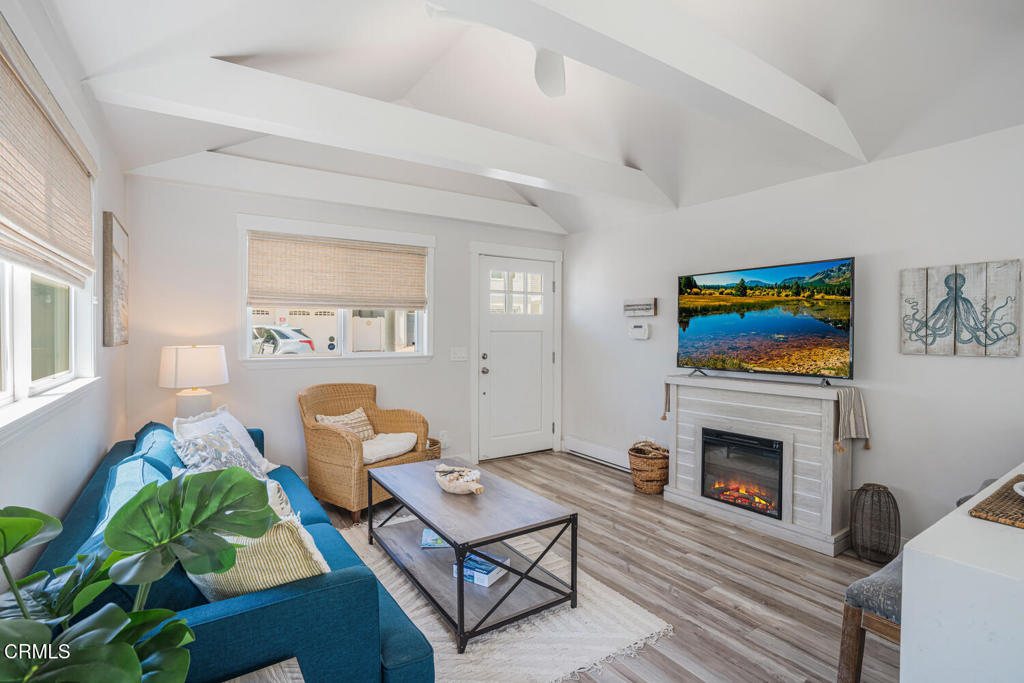 MLS #V1-29662 image #5