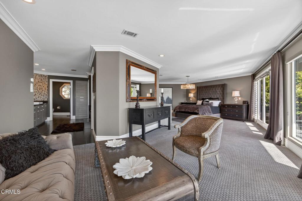 MLS #V1-29731 image #24