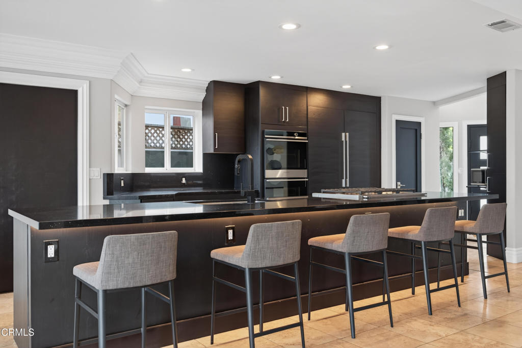 MLS #V1-29731 image #5