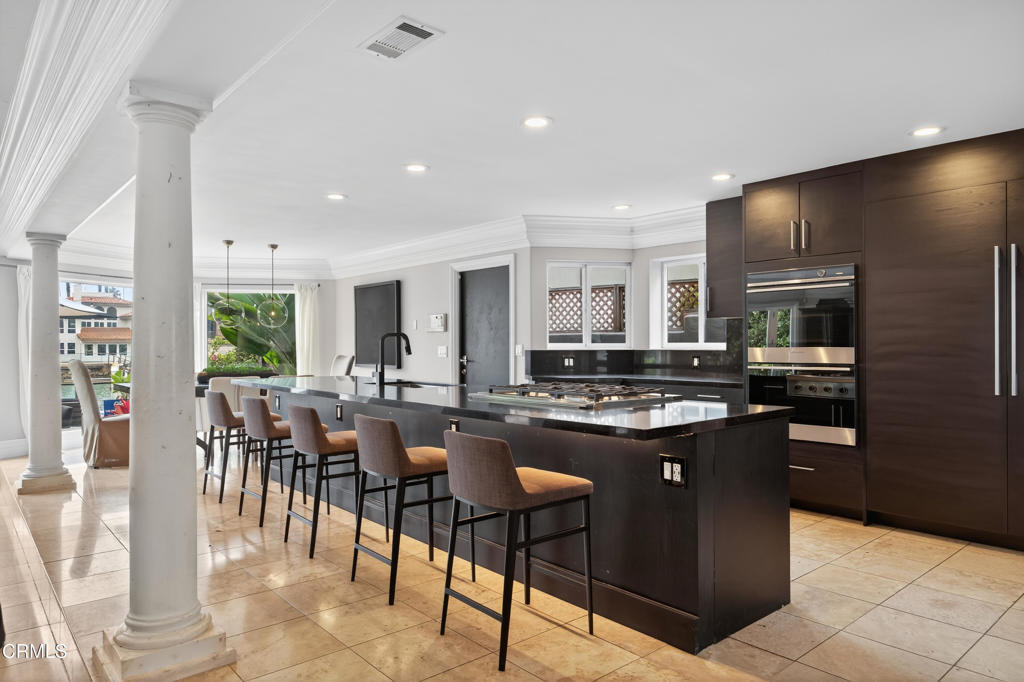 MLS #V1-29731 image #6