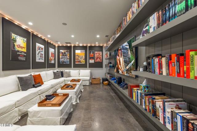 MLS #V1-29840 image #15