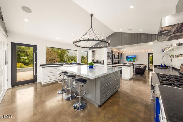 MLS #V1-29840 image #5