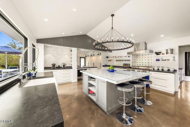 MLS #V1-29840 image #6