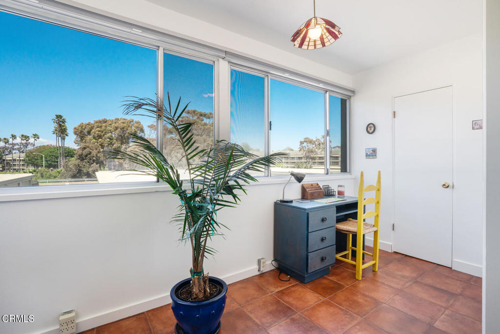 MLS #V1-30033 image #10