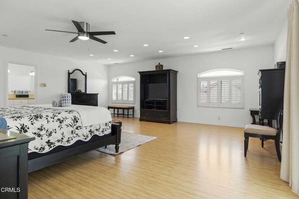 MLS #V1-30153 image #38