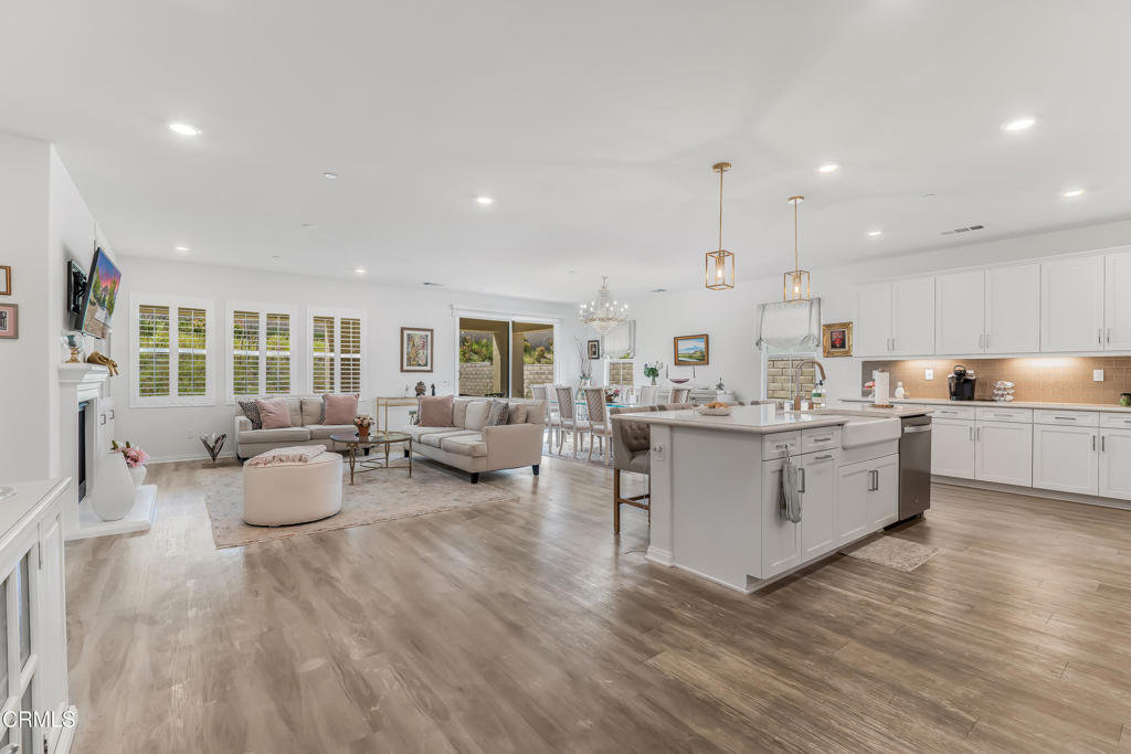 MLS #V1-30605 image #2