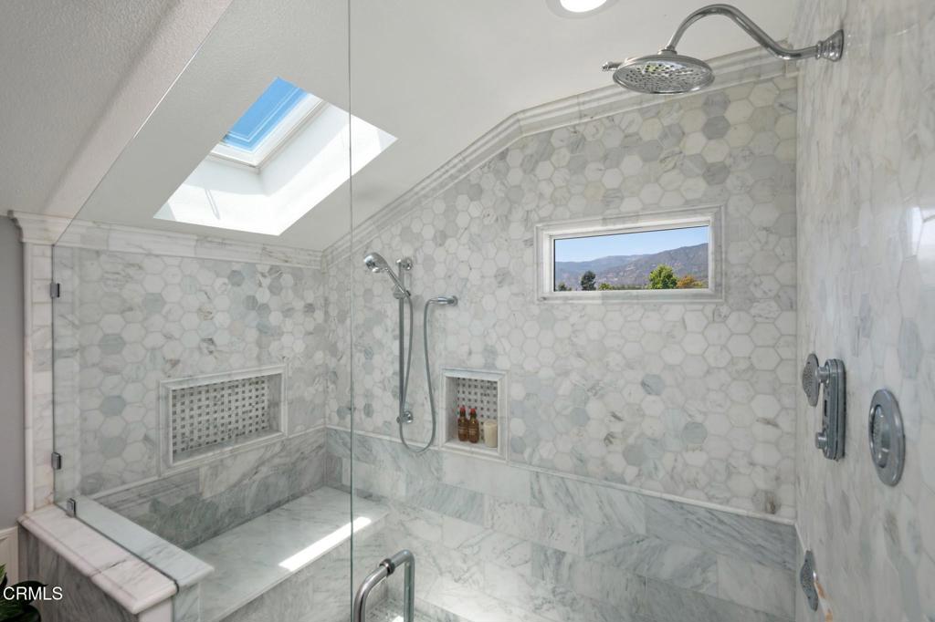 MLS #V1-30625 image #19