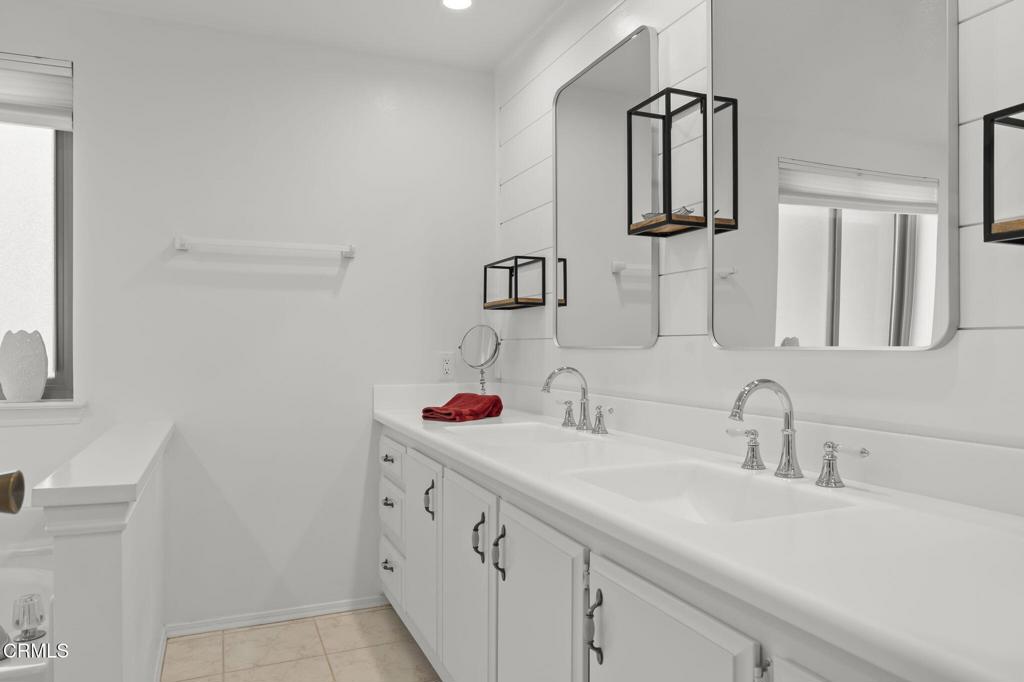 MLS #V1-30891 image #21