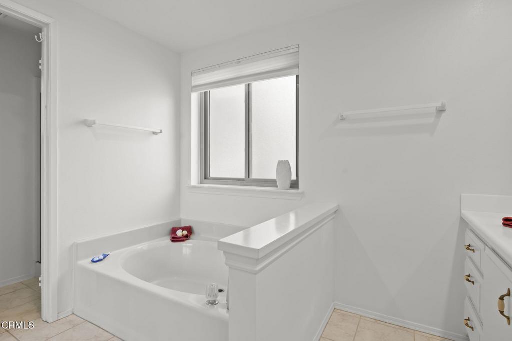 MLS #V1-30891 image #22