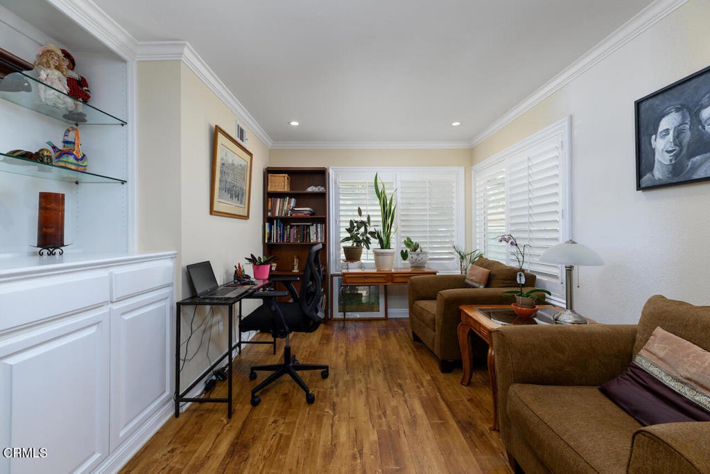 MLS #V1-30906 image #17