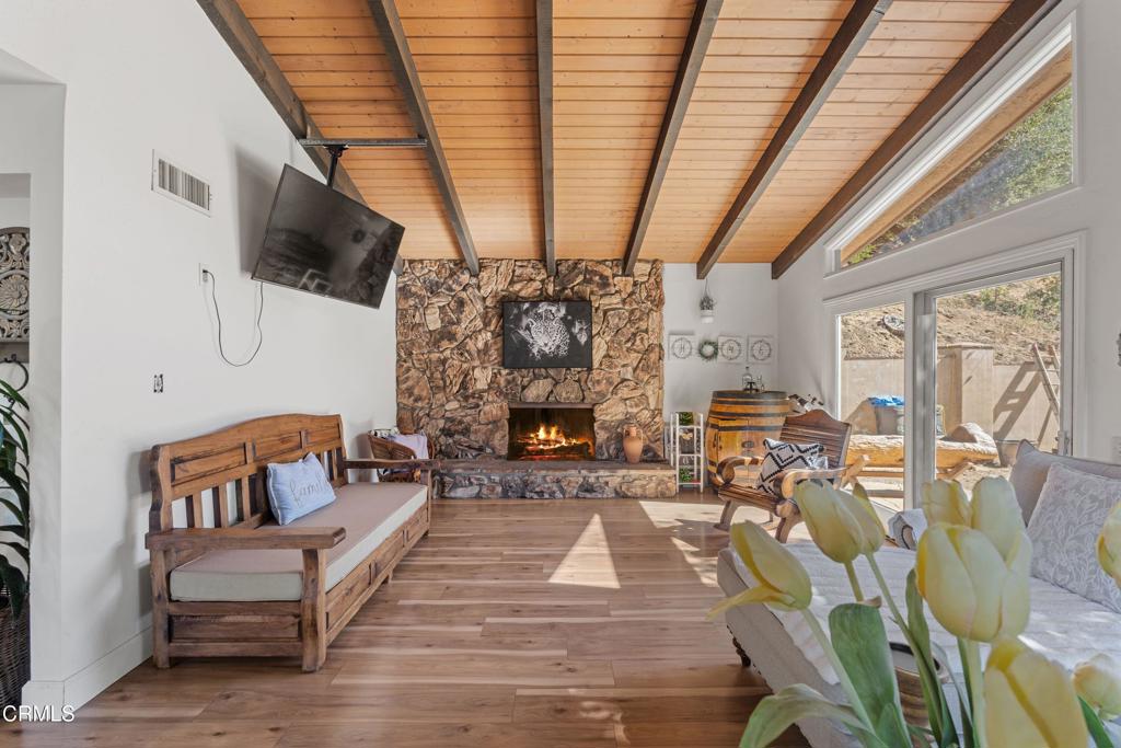 MLS #V1-30982 image #2