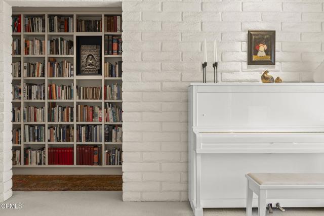 MLS #V1-31051 image #30