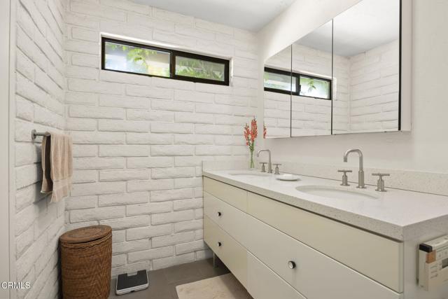 MLS #V1-31051 image #34