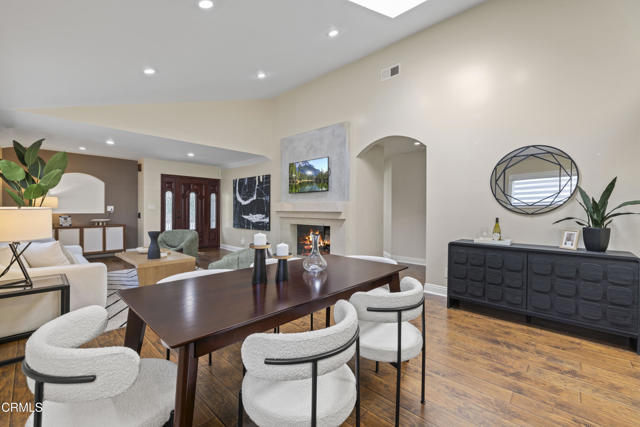 MLS #V1-31079 image #10