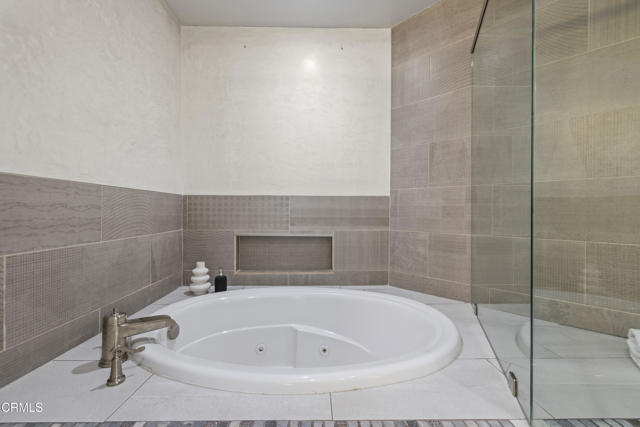 MLS #V1-31079 image #41