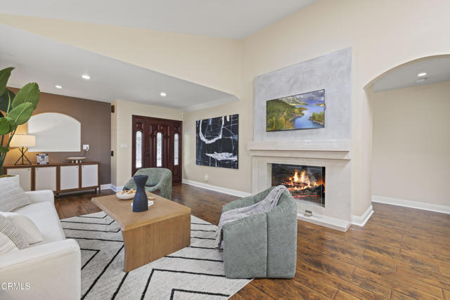 MLS #V1-31079 image #5