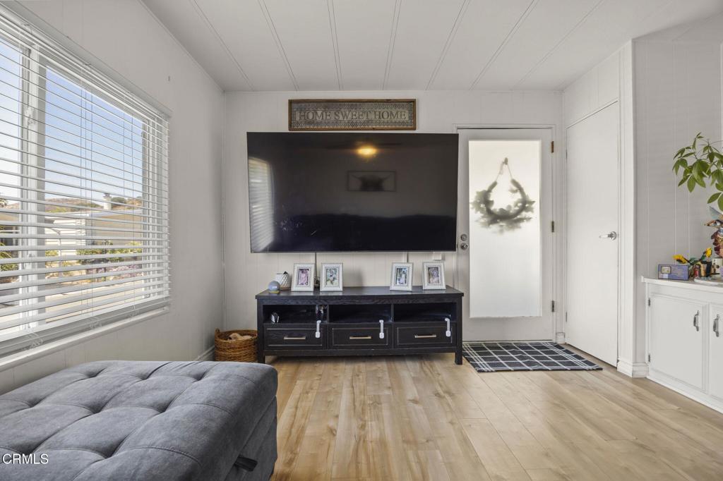 MLS #V1-31111 image #11