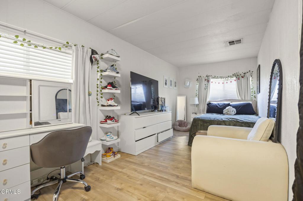 MLS #V1-31111 image #21