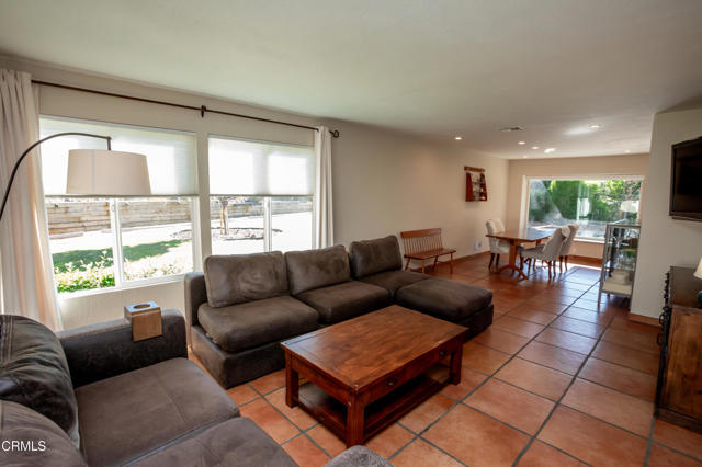 MLS #V1-31184 image #10