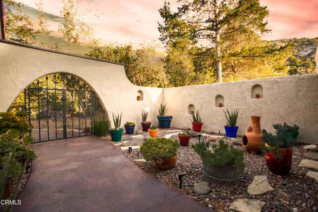 MLS #V1-31184 image #2